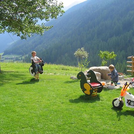 Hotel Ultnerhof Santa Gertrude Екстериор снимка