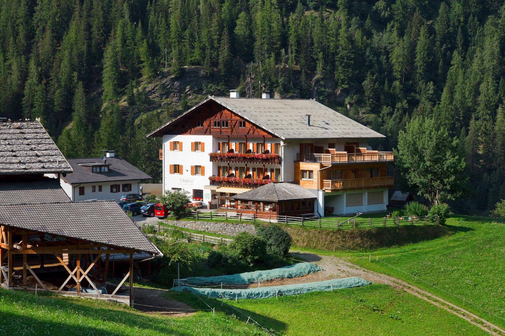 Hotel Ultnerhof Santa Gertrude Екстериор снимка