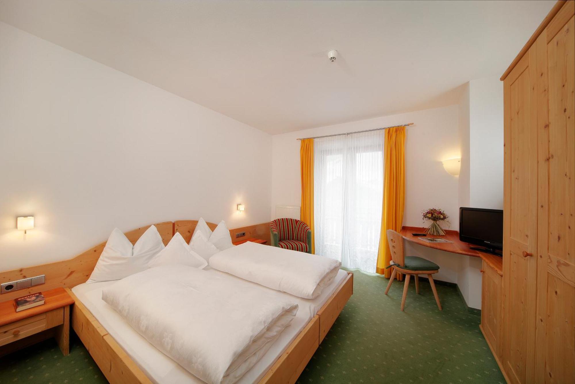 Hotel Ultnerhof Santa Gertrude Екстериор снимка
