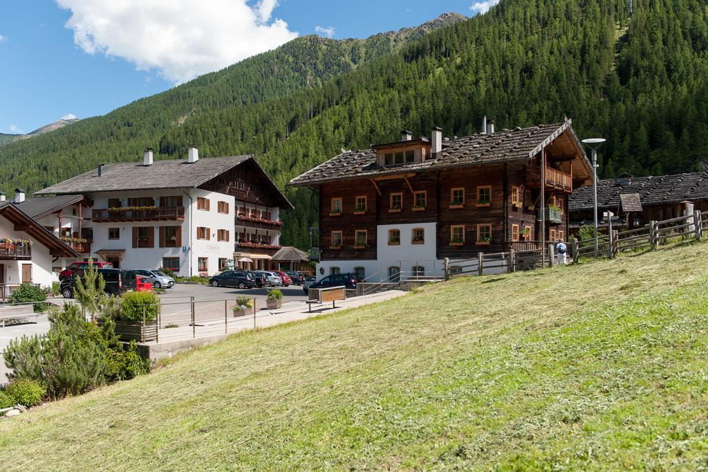 Hotel Ultnerhof Santa Gertrude Екстериор снимка