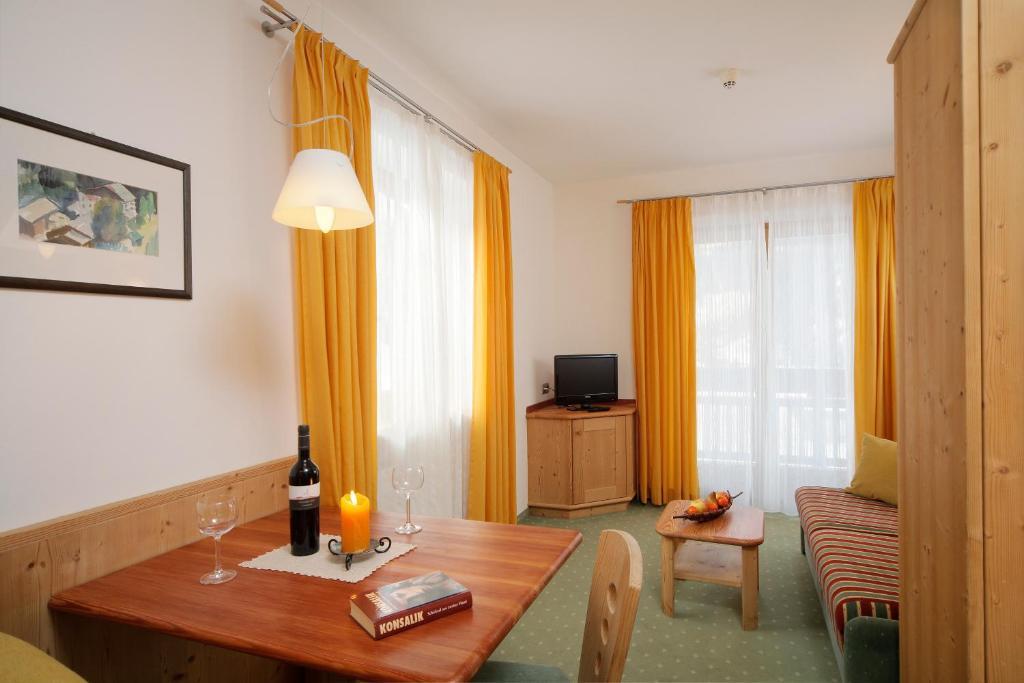 Hotel Ultnerhof Santa Gertrude Екстериор снимка
