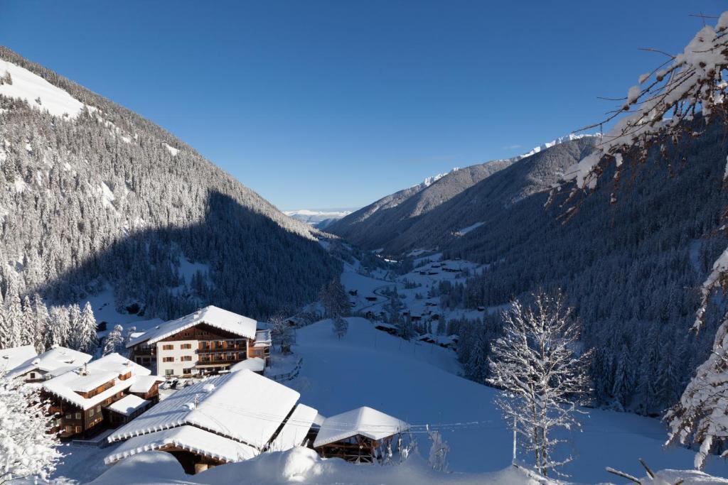 Hotel Ultnerhof Santa Gertrude Екстериор снимка
